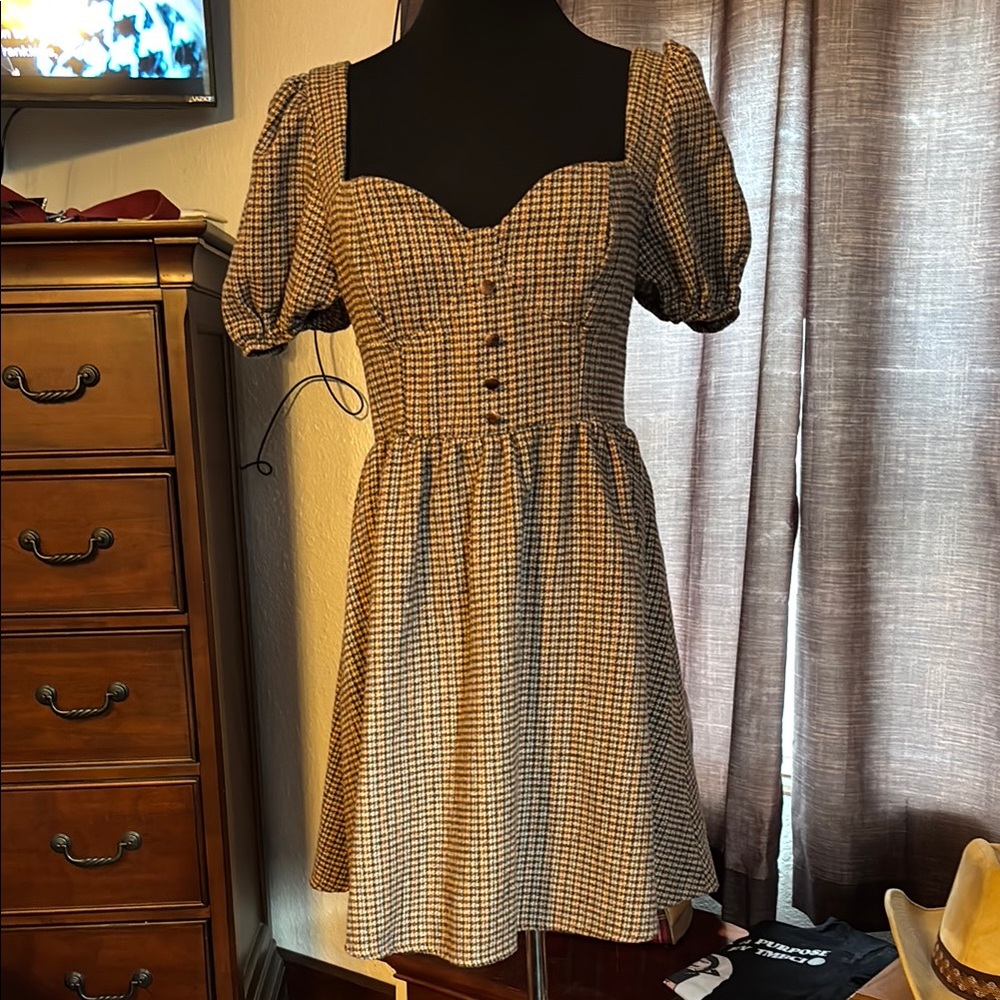 Classic Checkered Puff Sleeve Dress